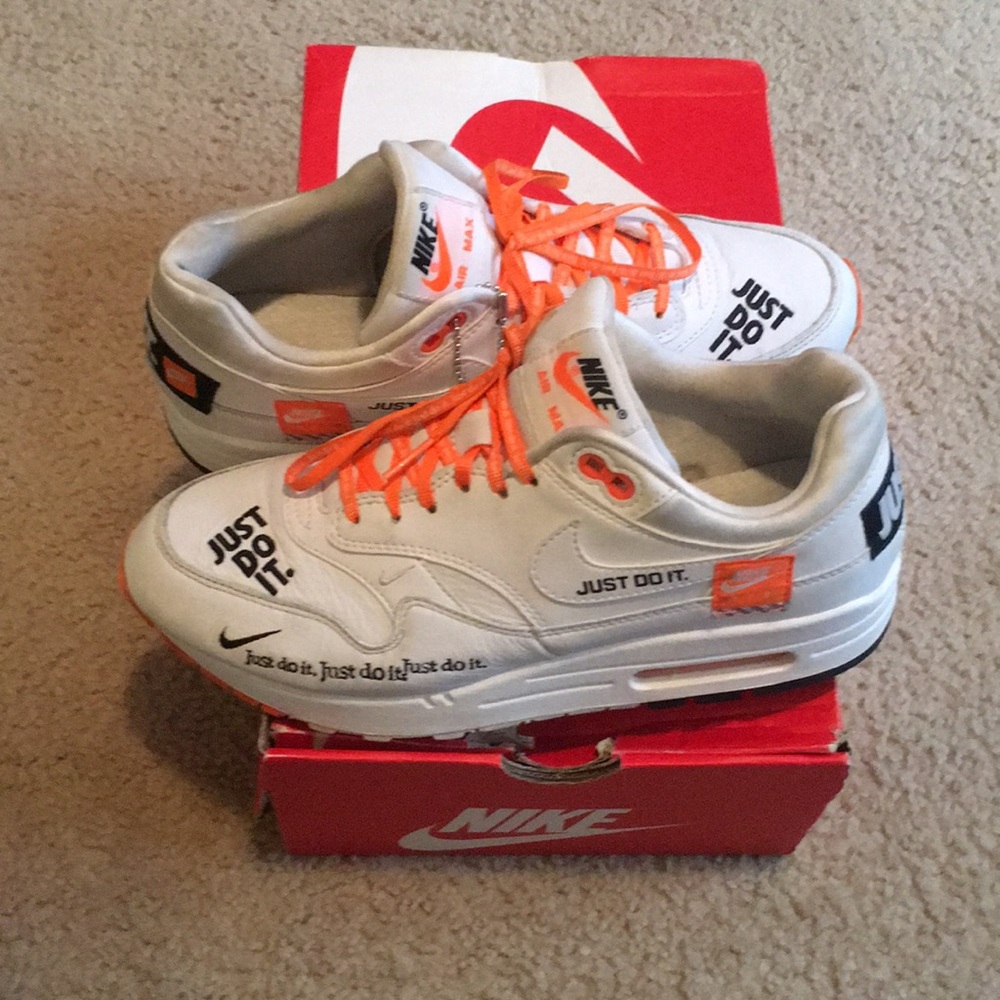 Nike Just Do It Sneakers View 2